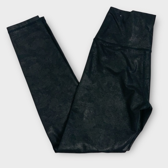 Aerie OFFLINE The Hugger Crackle Legging - Picture 7 of 9